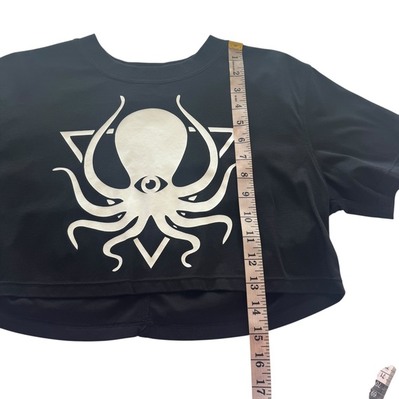Deep Dark Dangerous Octopus Logo Crop Tee – Black Edgy Streetwear, XS Killstar - Picture 9 of 9